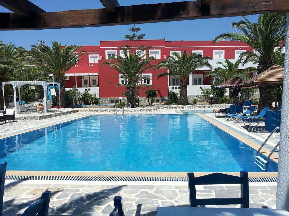 Efstathia Hotel Xirokambos  Экстерьер фото